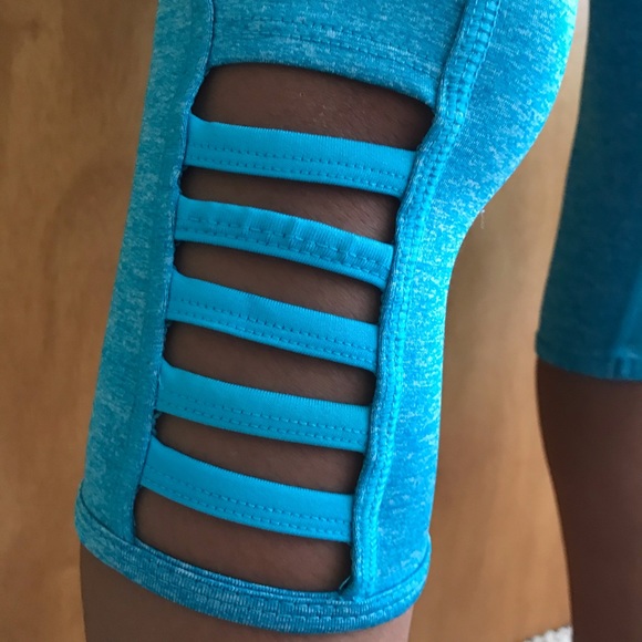 Teal 90 degree Capri pants size Small 7/8 - Picture 7 of 9